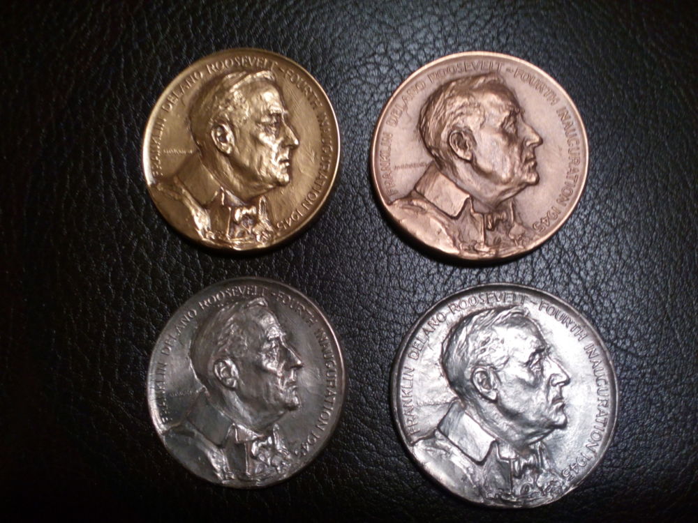1945-FDR-Fourth-Inaugural-Medal,-Gold-And-Silver.